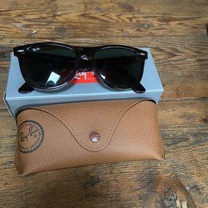 Ray Ban tortoise shell wayfarers 54mm